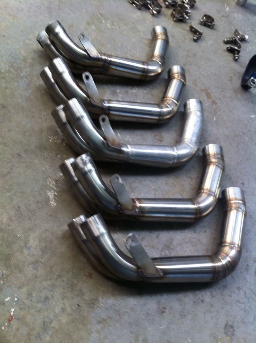 twin exhaust motorcycle